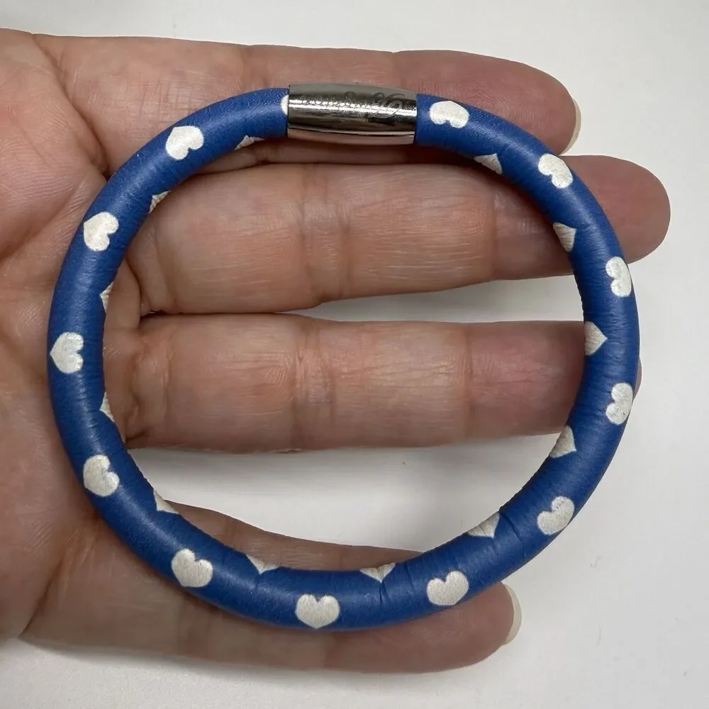 Brighton Woodstock White Heart Blue Leather Bangle Bracelet Retired Print Rare
